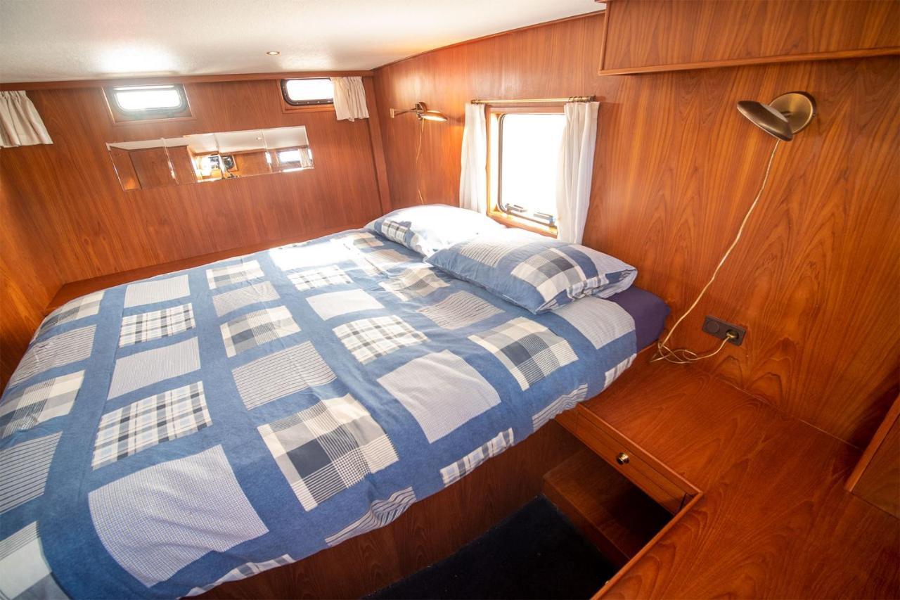 Vedette Hollandaise De 13 M Pour Sejour Insolite Hotel Nivillac Bagian luar foto