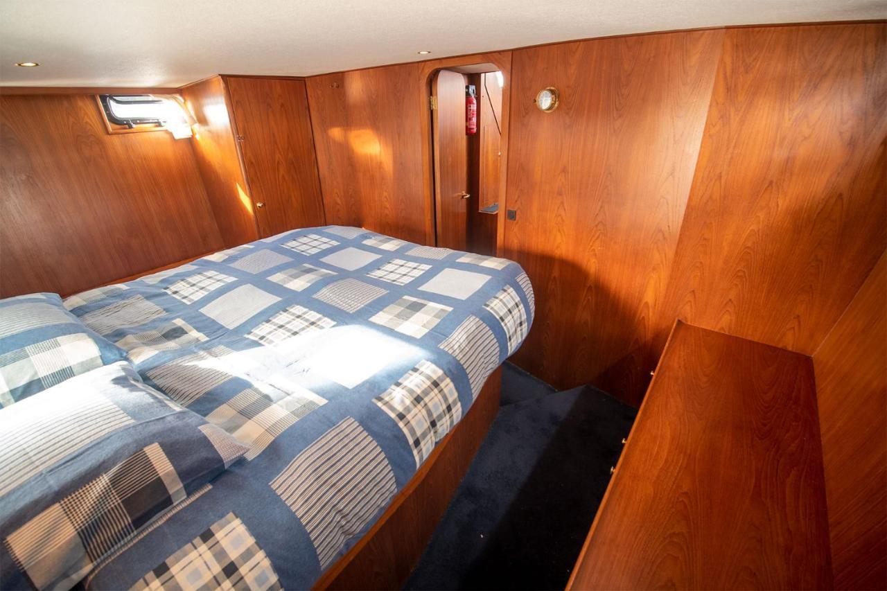 Vedette Hollandaise De 13 M Pour Sejour Insolite Hotel Nivillac Bagian luar foto